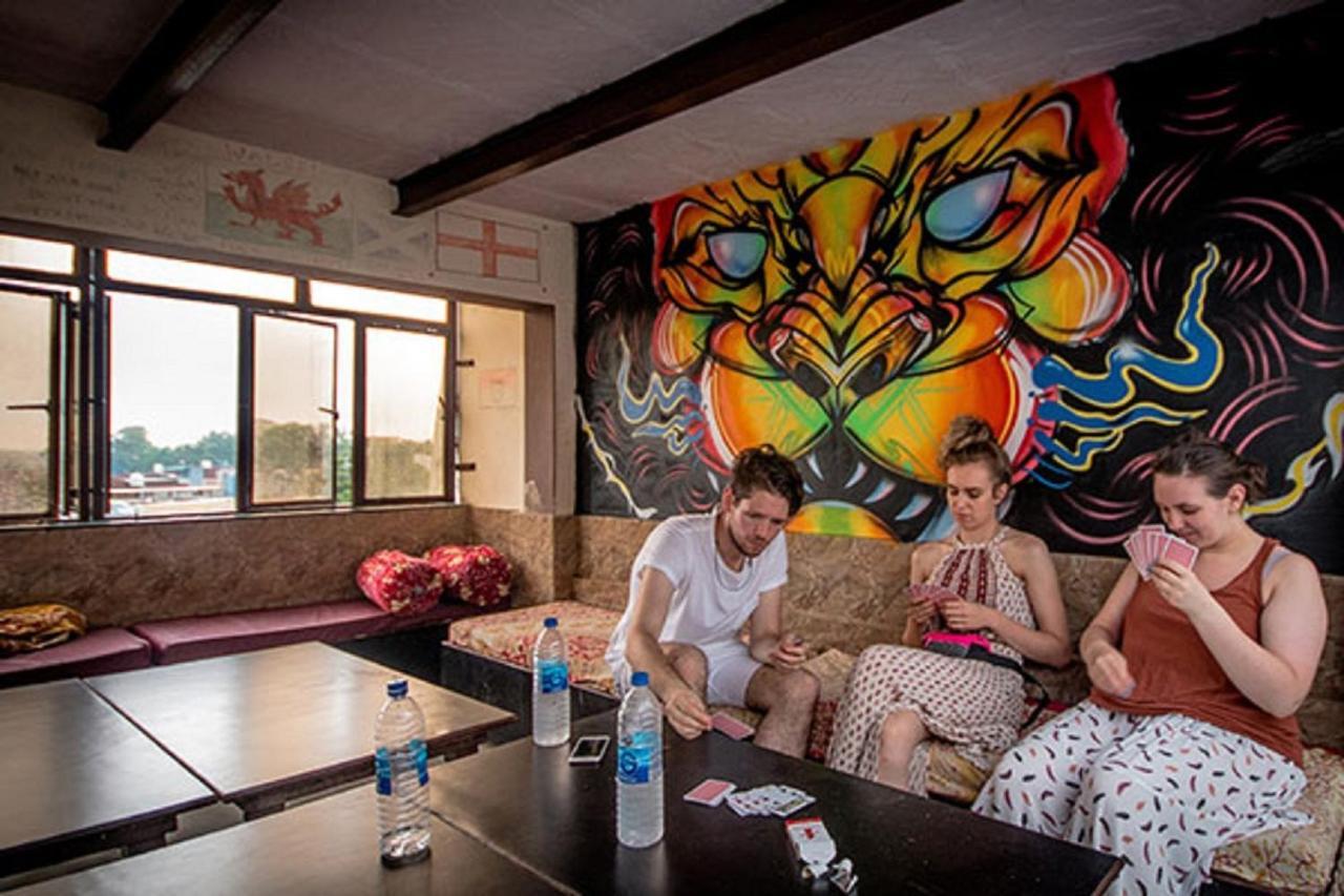 Friends Guest House & Hostel Агра Екстер'єр фото