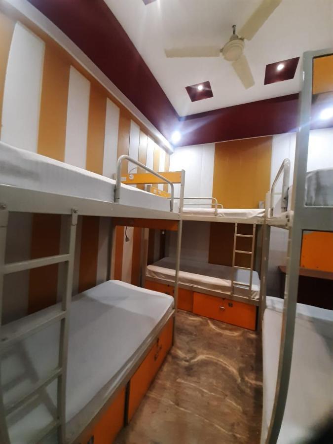 Friends Guest House & Hostel Агра Екстер'єр фото