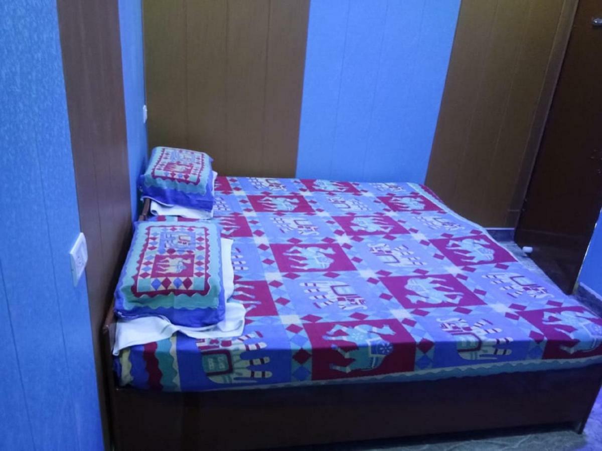 Friends Guest House & Hostel Агра Екстер'єр фото